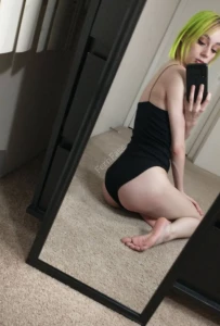 Who else loves bodysuits part 9