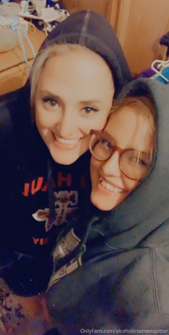 Did you know that miss t has a sister graciek623 