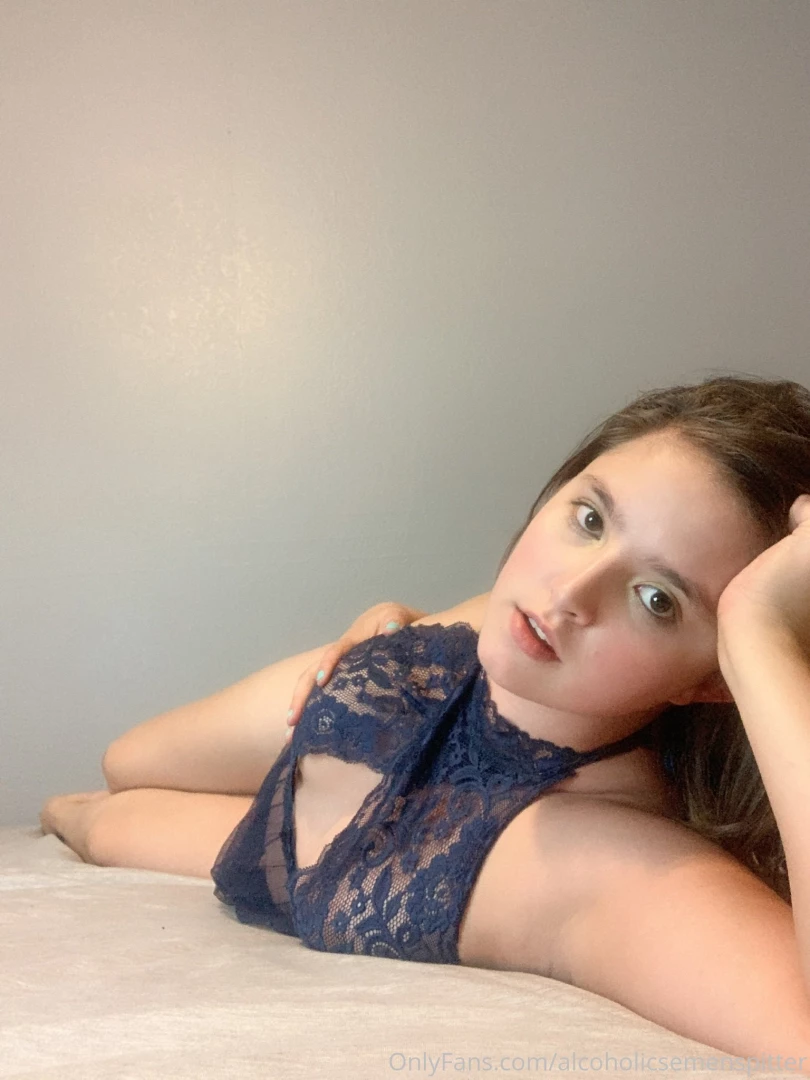 Don t you wish you could lay next to me all day 