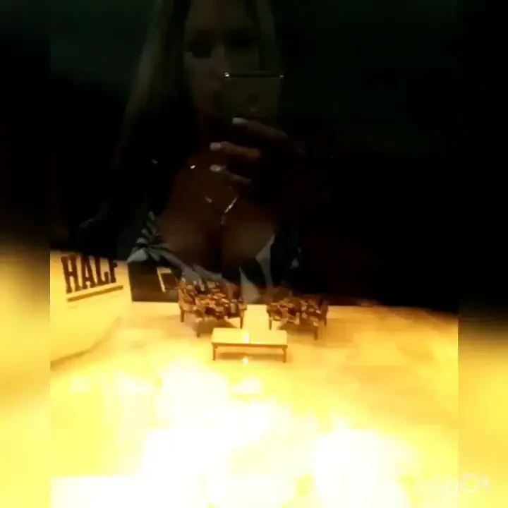 Love in an elevator 