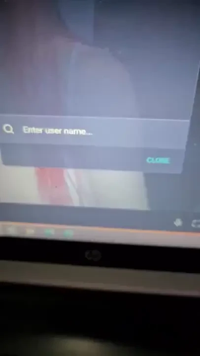 This is what is happening my end in the live 