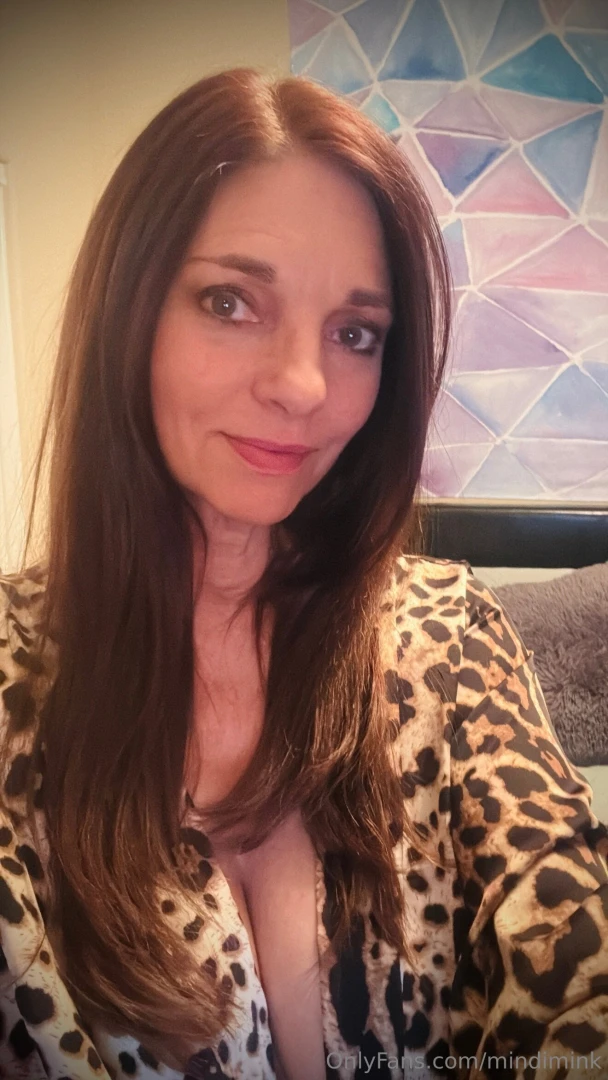 Slipping into my leopard robe and feeling like the ultimate milf soft 