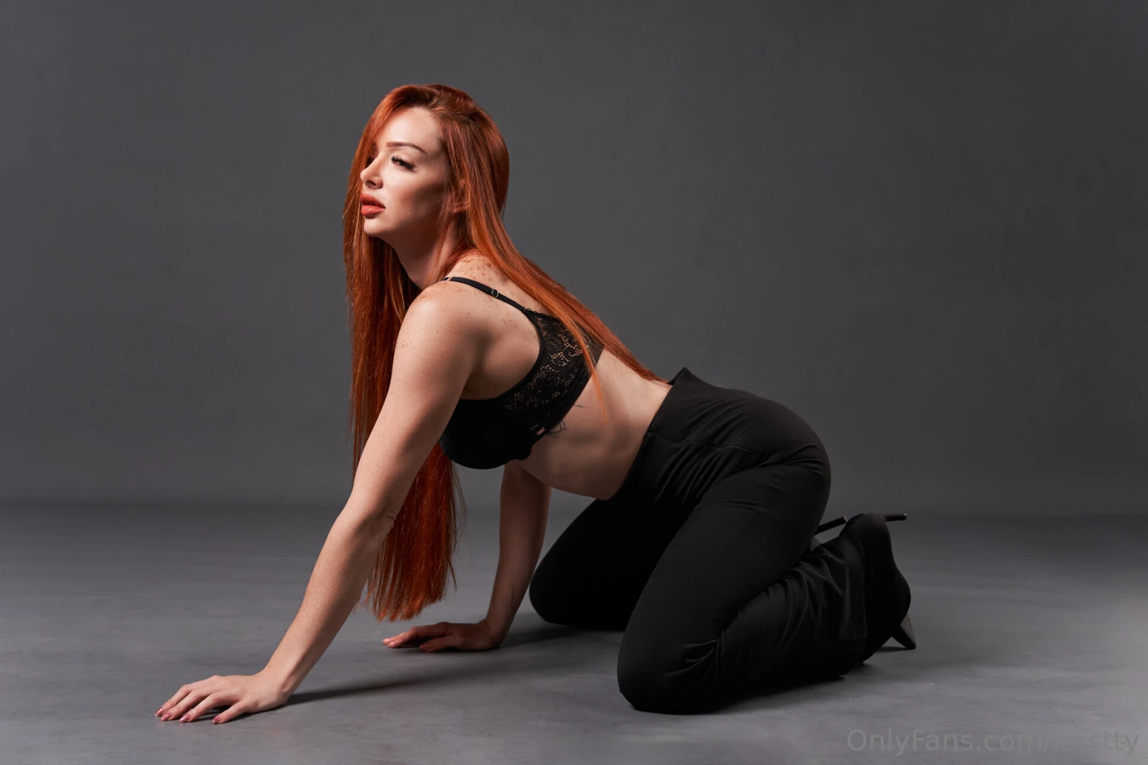 Do you want to see more of me papi check your dms 