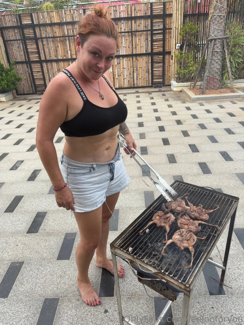 Coucou mes choux je sais qu il est t t chez vous mais ici c est d j l 