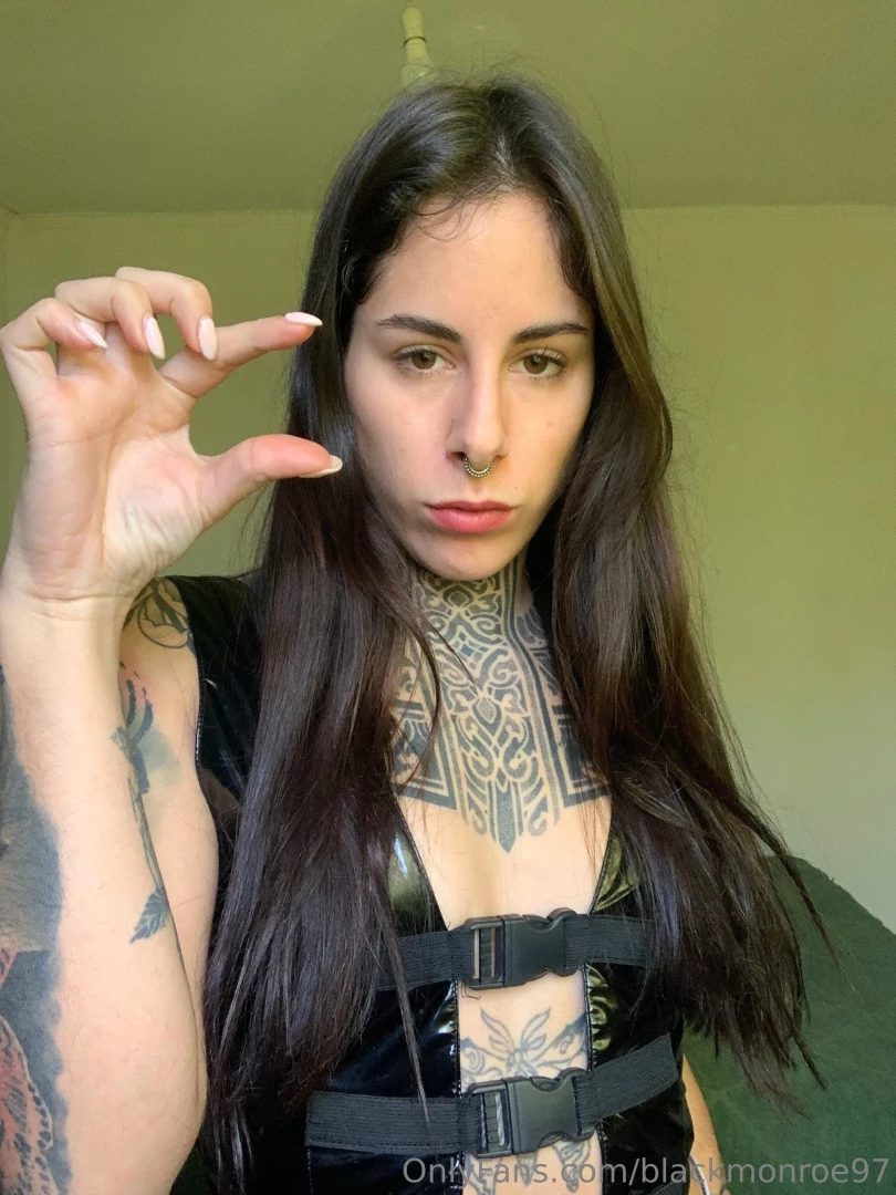 I laugh at how humiliating it would be to have such a small penis you 