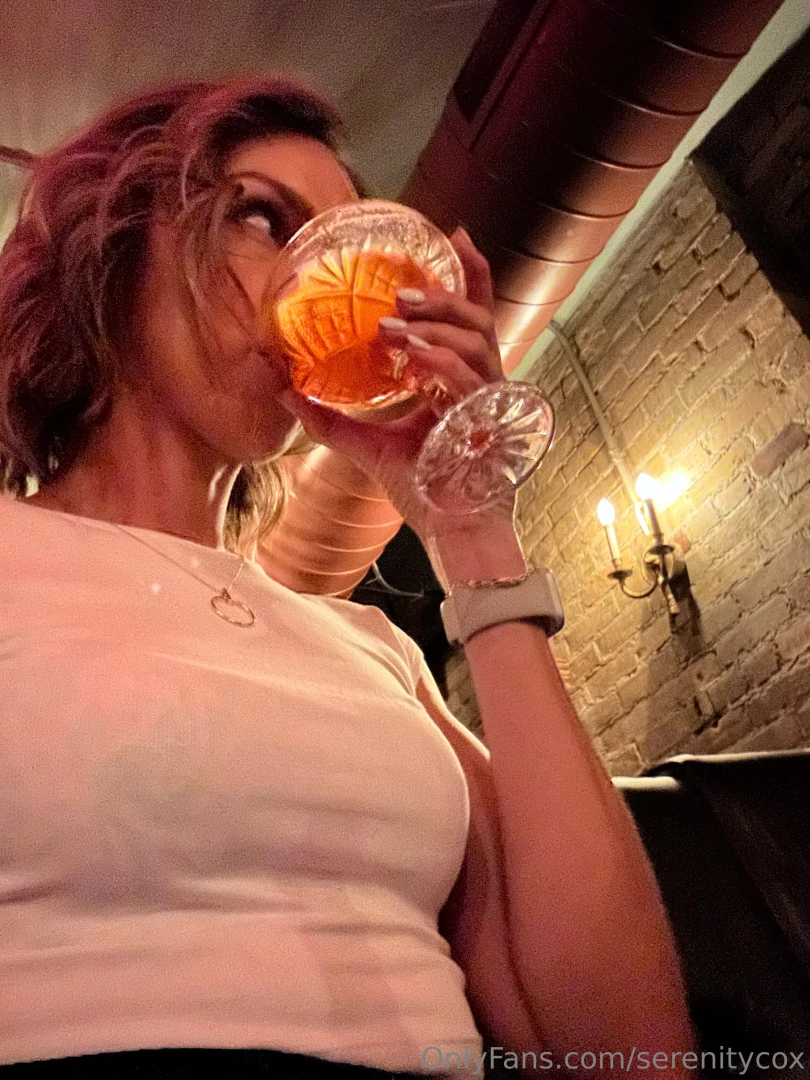 I love a dimly lit dive bar for meeting a date for the first time so 