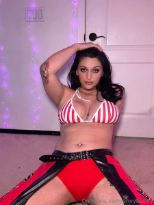 Feeling flirty today who s ready to turn up the heat with me