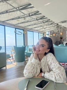 The weather today is absolutely fabulous like seriously sunshine for