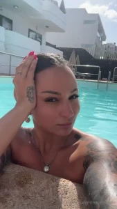 Qu me har as en la piscina