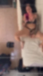 Este es un video diferente con una perspectiva nica gracias al espejo