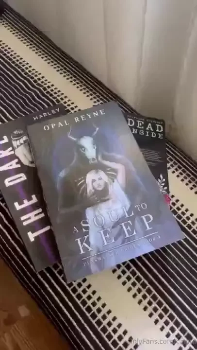 Who wants a bed time story 