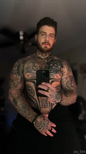 Looking for fun tonight or just a good fuck either way dm me