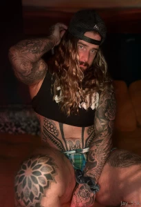 Do you want to suck or ride me