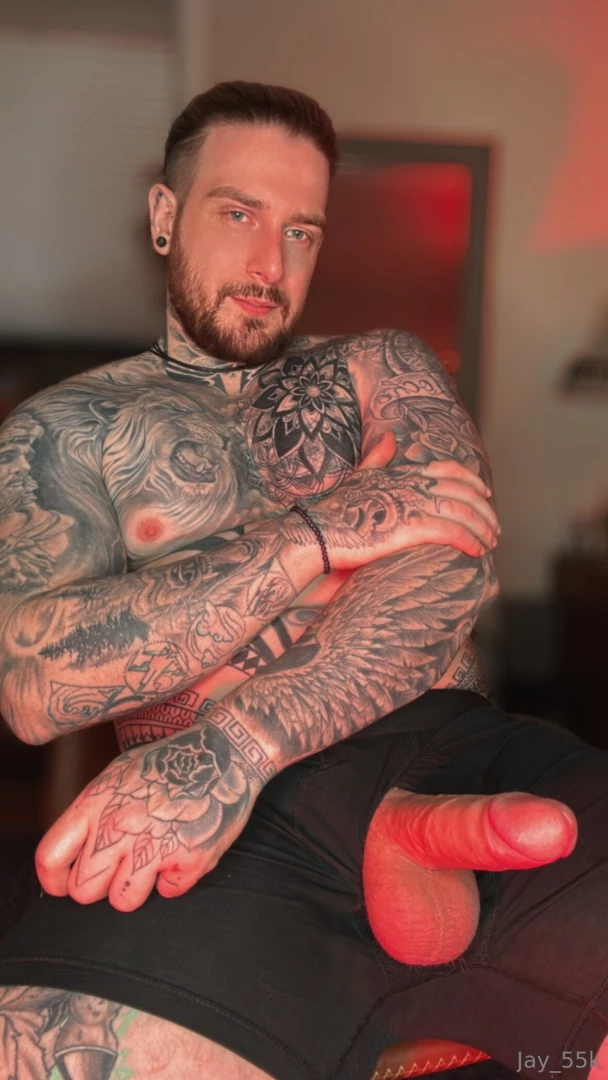 What caught your eyes first part 3 