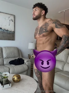 I m starting to think i dig being watched