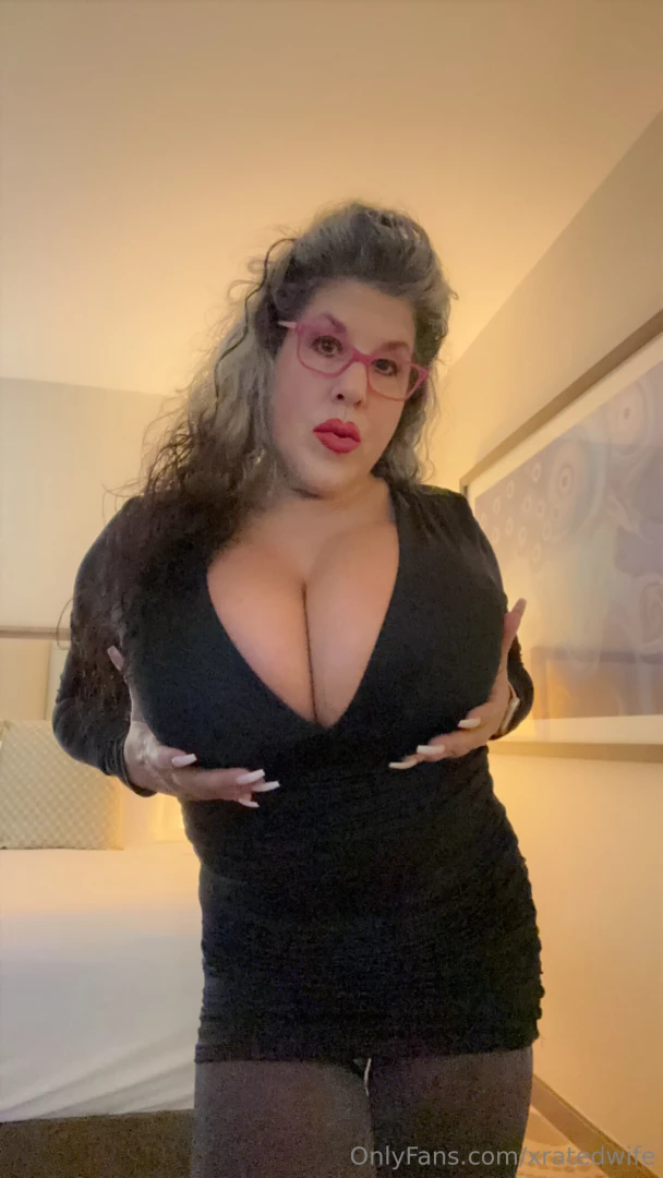 Just some sexy big boobs and juicy fat pussy i m spreading holiday part 10 