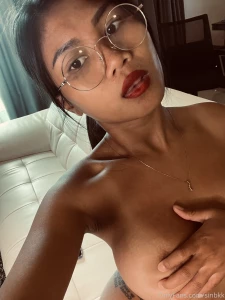 Too sexy to be posted on my instagram