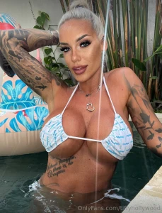 I dare you to come closer you won t regret it