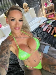 Im live now and ready to play with you