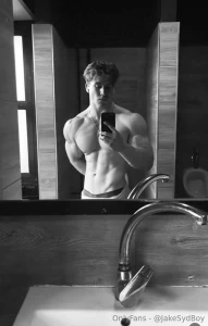 Buff kit connor is on onlyfans frank_alpha big ripped and hansome his part 1