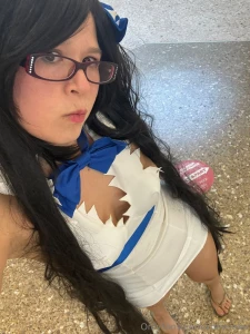 Se viene con ustedes tu waifu hestia de danmachi- esta vez con su