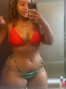 Pov i m your girlfriend and you tell me all your secrets