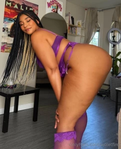 Thicker than her lt 3