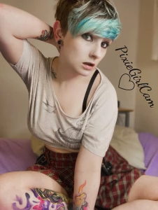 Not worn this outfit in a while hehe