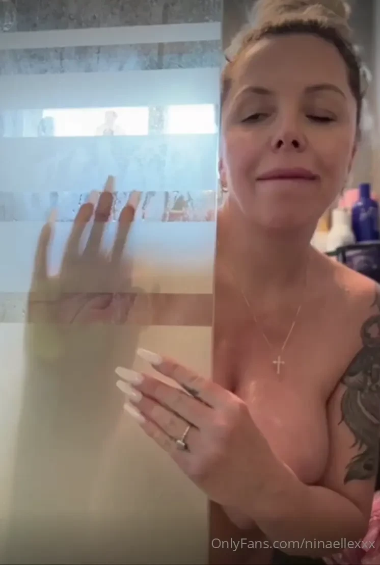 New horny pregnant shower solo i could really use some help showering 