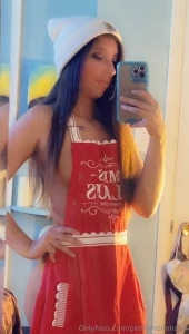 Spoiler allert its my birthday month top 3 people to spoil me for my