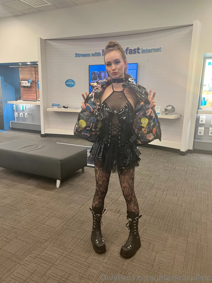 Your gothic slut 
