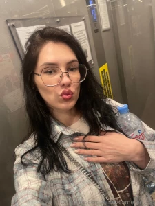 I wear my confidence like a badge and my attitude like armor don t