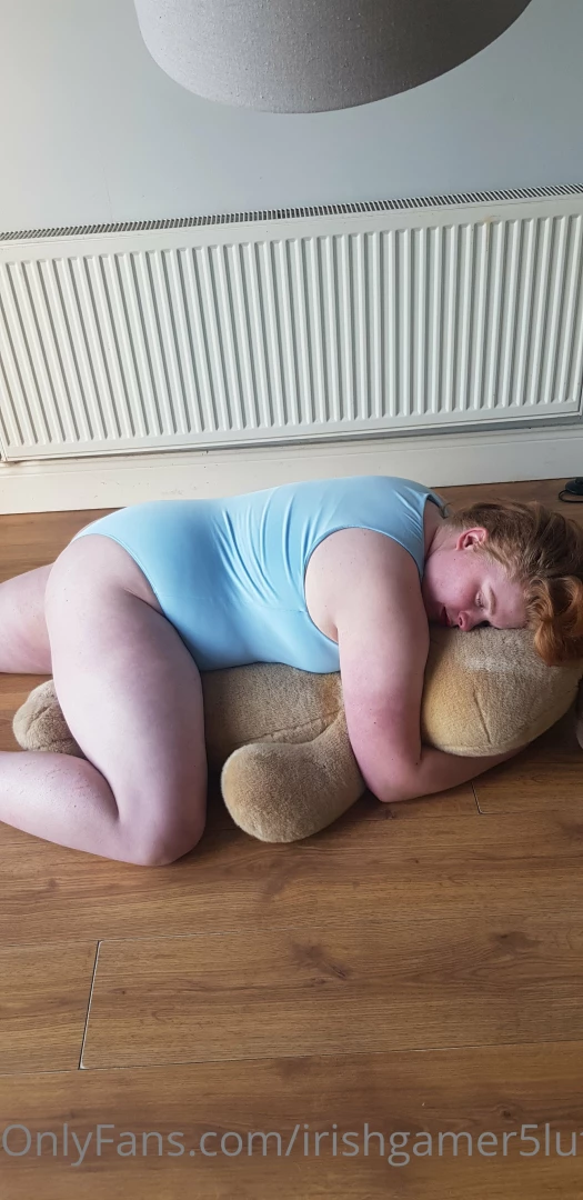 Can we sleep like this togethe 