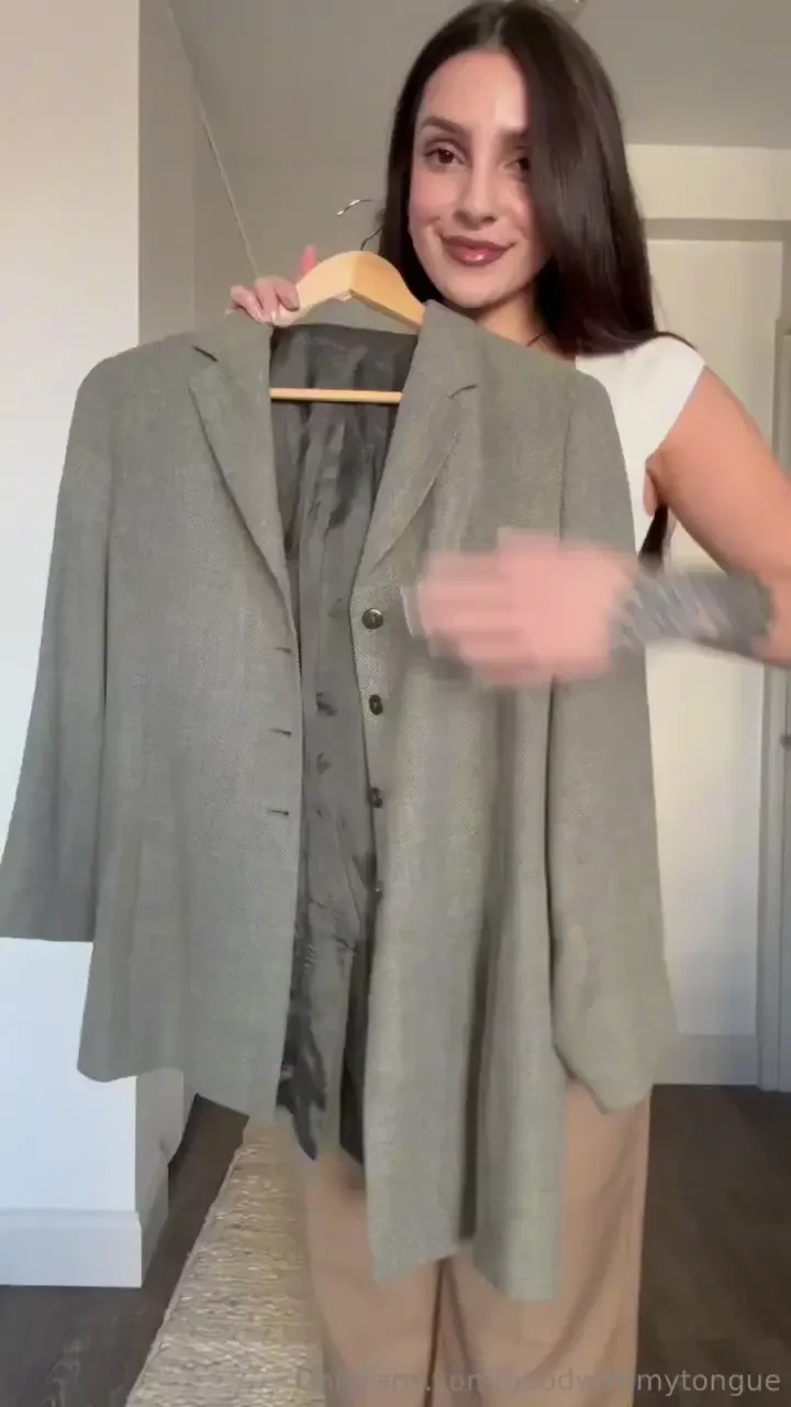 Get dressed with me or undressed in my dms 