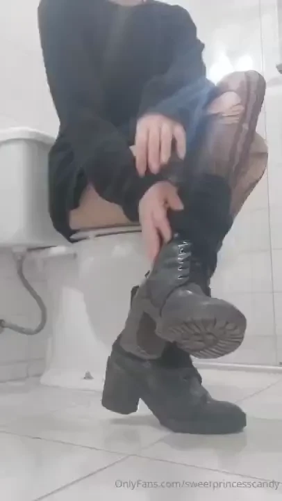 Shoes and socks removal 