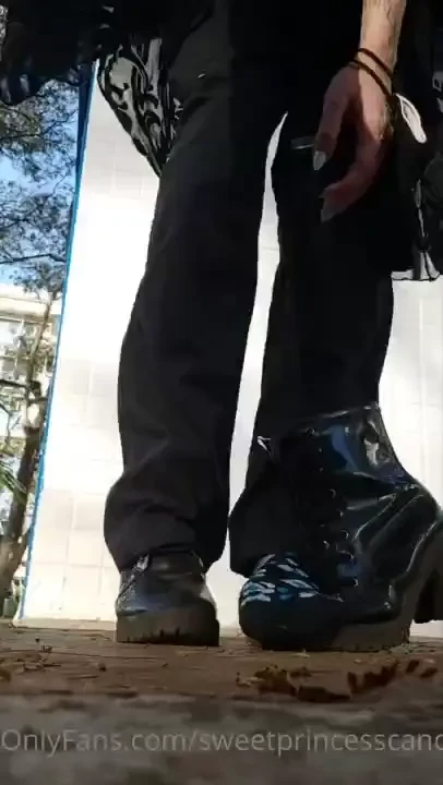 First stomp was to keep you in your place i had to take off my shoes 