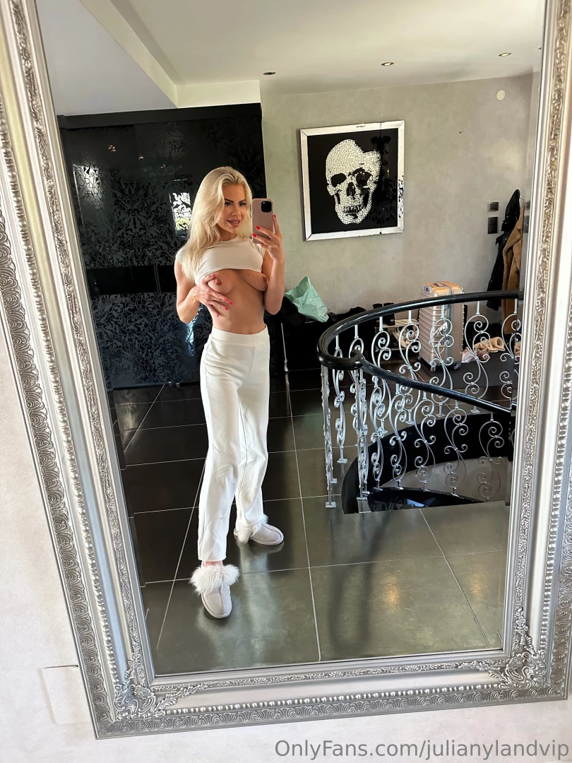 Laaaazy sunday morning skal bare kose meg hjemme i dag part 2 