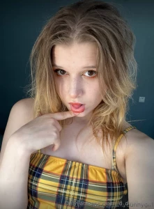 Liliybunnygirl she like touch her pink virgin pussy on camera and cum part 343