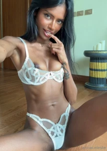 I bet i can turn you on just with my presence