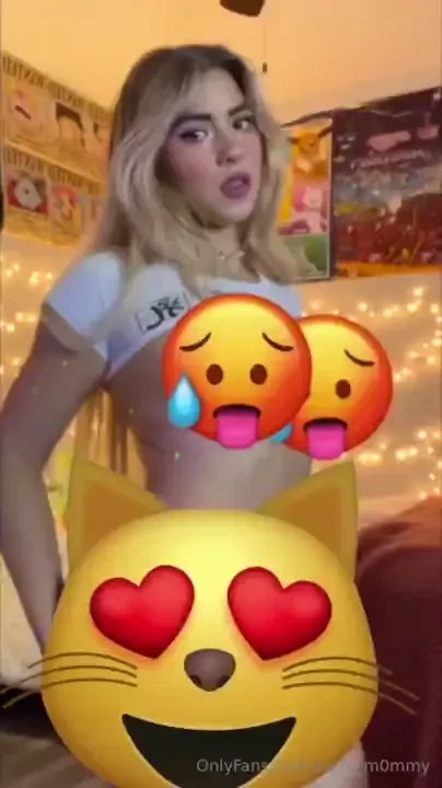 Twerking with my titties out my tits say all you need to know tip 99 