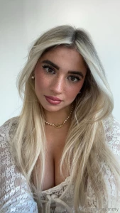 Describe me in 3 words part 10