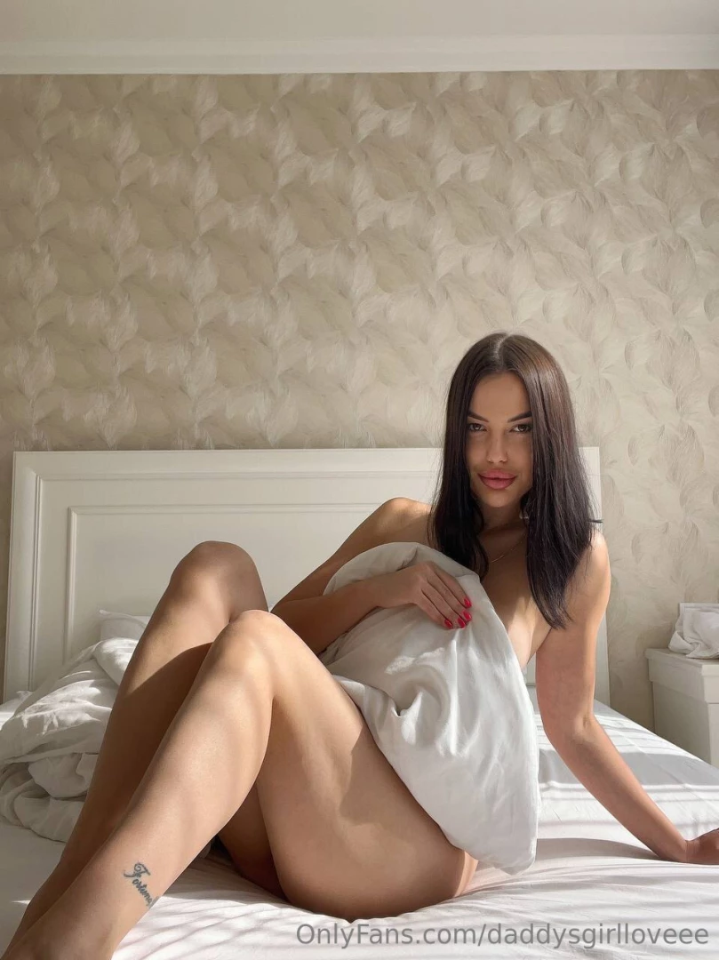 Do you like to sleep naked too 