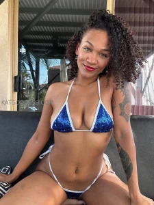 Sit me on the counter kiss my neck and make me beg