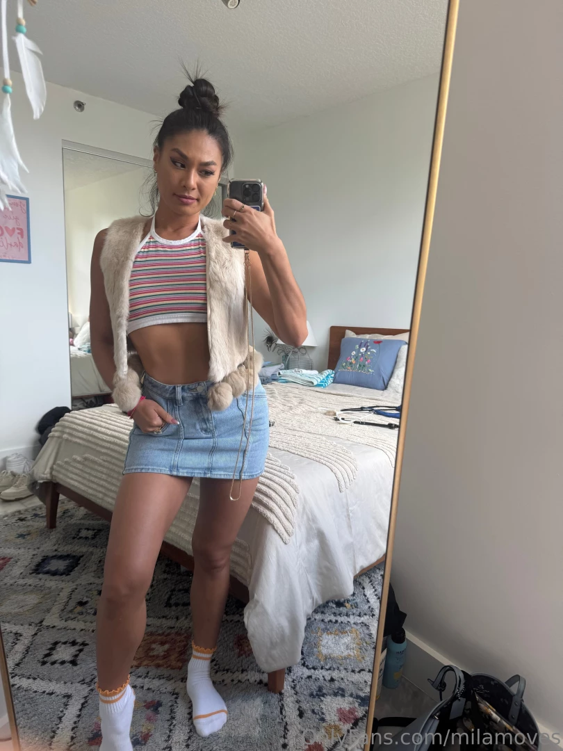 Going live in a few min jump on 