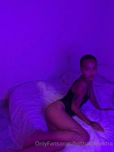 Baby i need your advice i want you to be honest with me do you prefer