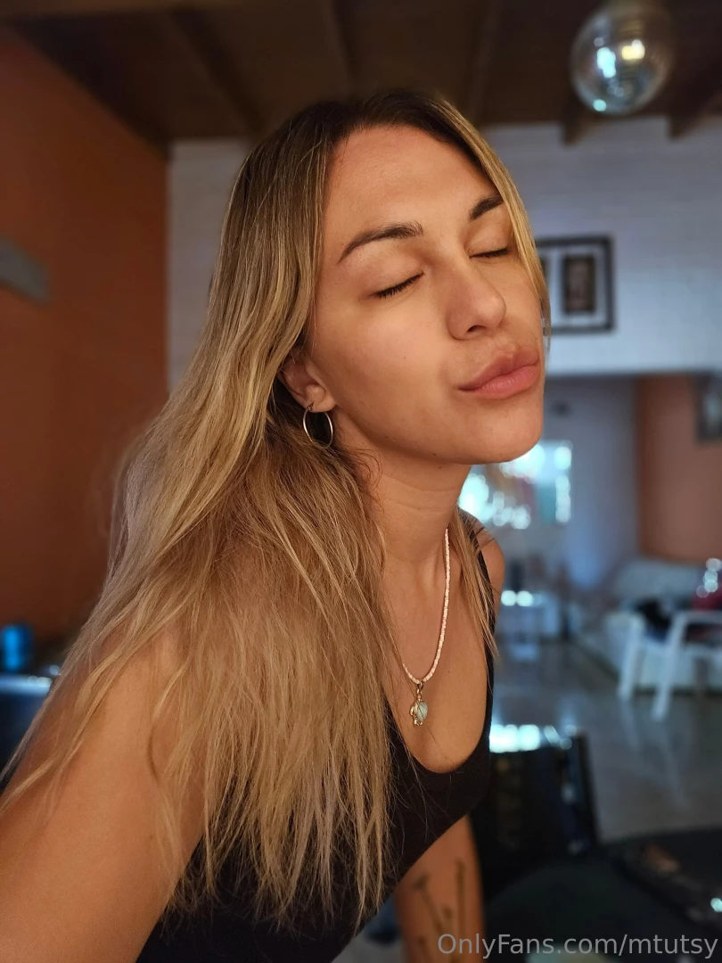 Can you give me a kiss part 4 