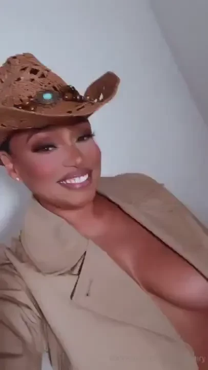 Happy august babe can t wait to spoil you all month 