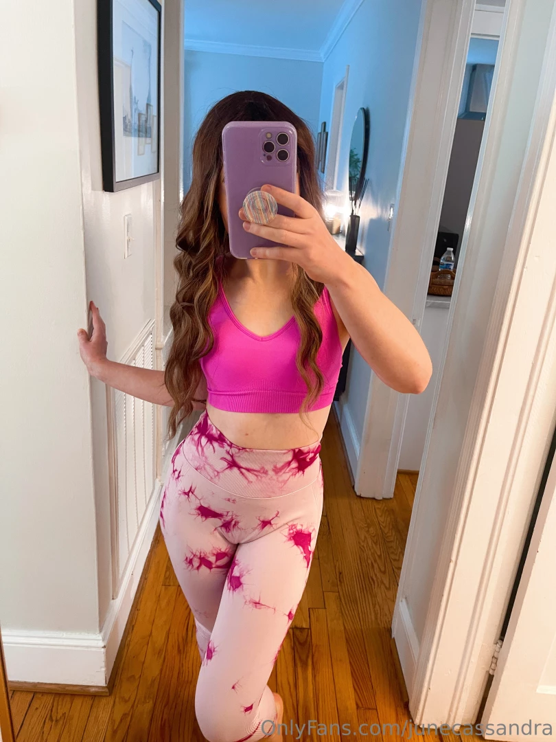 Wanna see these from behind 