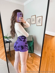 Have u seen the striptease vid i made in my gym fit the shorts come