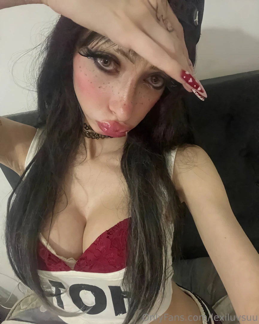 Can you handle me being your dirty little fuck toy for the night 